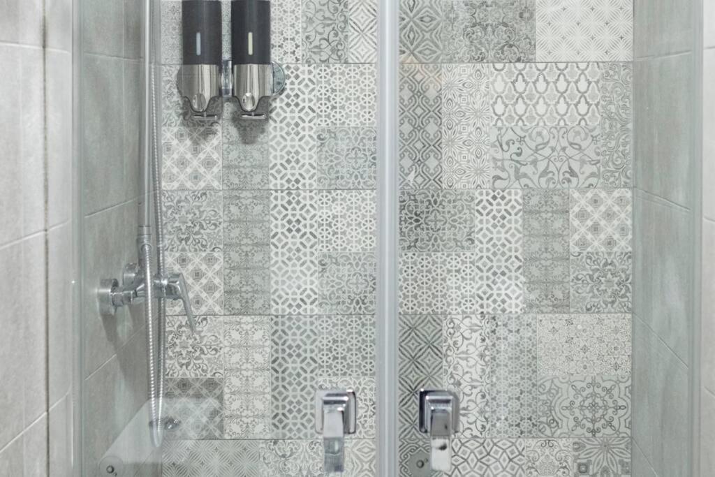 Magnifico Apartamento En Los Remedios Sevilla Eksteriør bilde