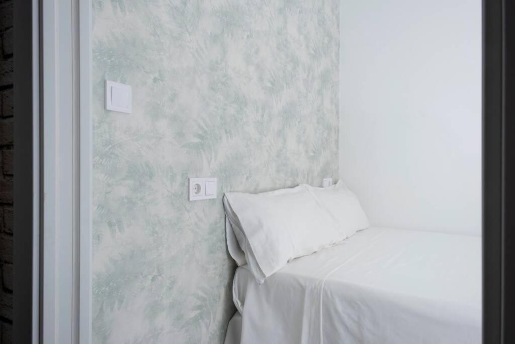 Magnifico Apartamento En Los Remedios Sevilla Eksteriør bilde